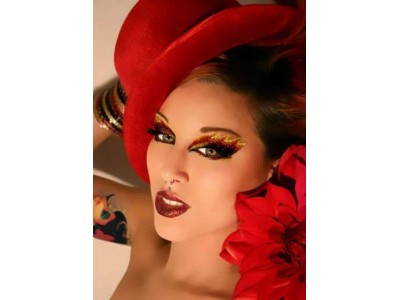 Contact Lenses and Eye Accents Contact Lenses and Eye Accents