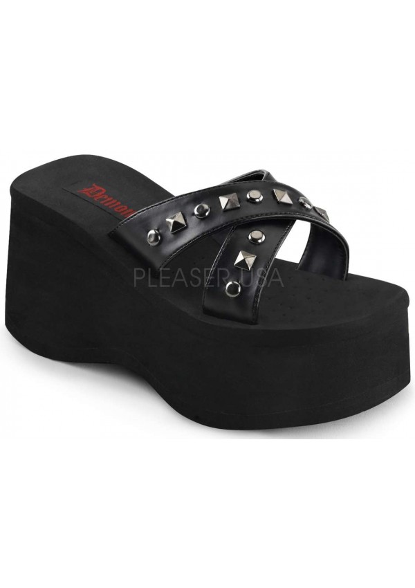 Funn Studded Flatform Cross Strap Slide